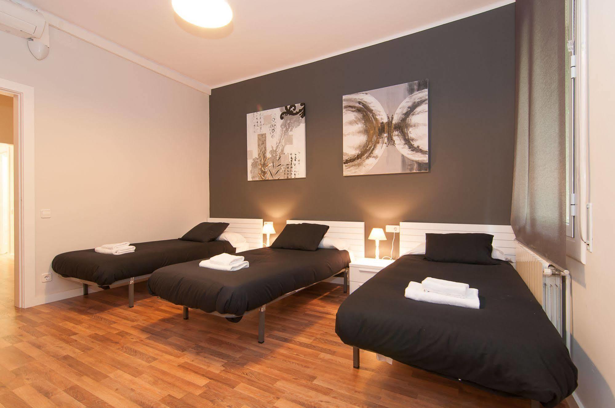 Bbarcelona Apartments Gaudi Avenue Flats Esterno foto